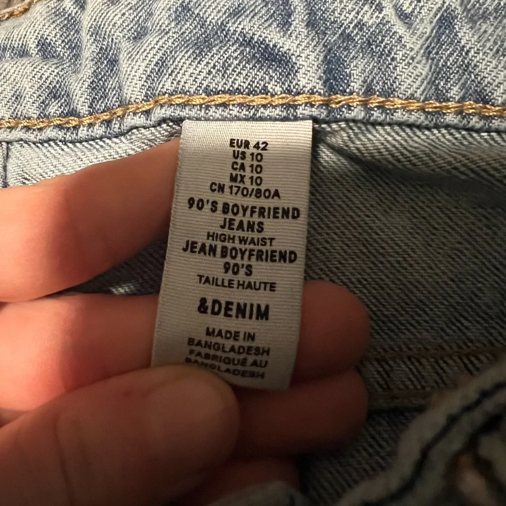 H&M Ripped Jeans - Picture 4 of 6